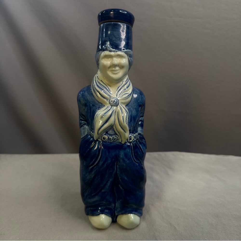 Delft Blauw Empty Liquor Decanters Figurines Handpainted Man